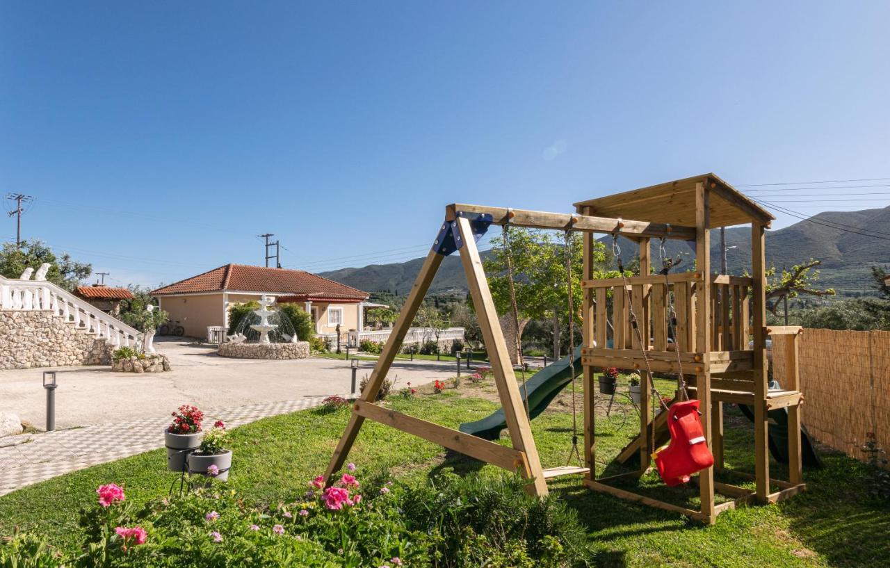 Kato Yerakarion Galadriel Villa With Private Pool & Jacuzzi מראה חיצוני תמונה