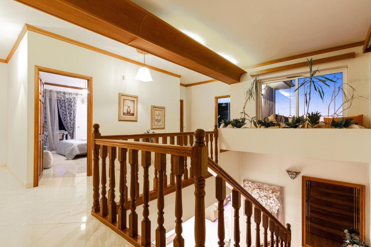 Kato Yerakarion Galadriel Villa With Private Pool & Jacuzzi מראה חיצוני תמונה
