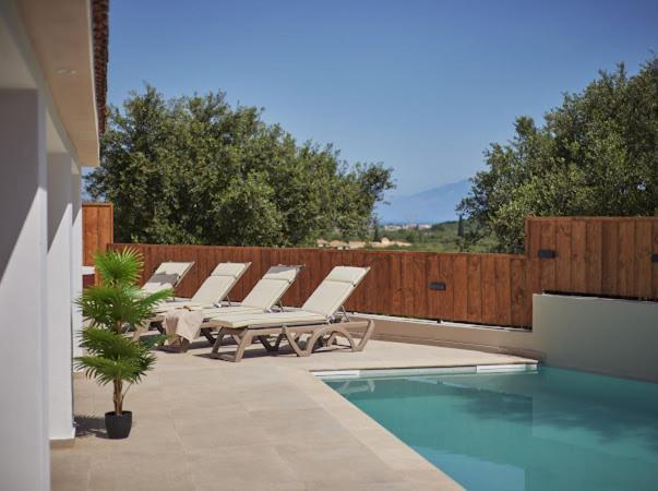 Kato Yerakarion Galadriel Villa With Private Pool & Jacuzzi מראה חיצוני תמונה