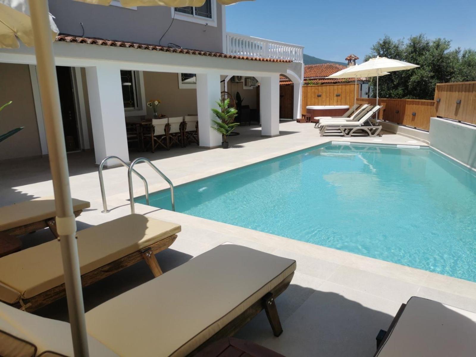Kato Yerakarion Galadriel Villa With Private Pool & Jacuzzi מראה חיצוני תמונה