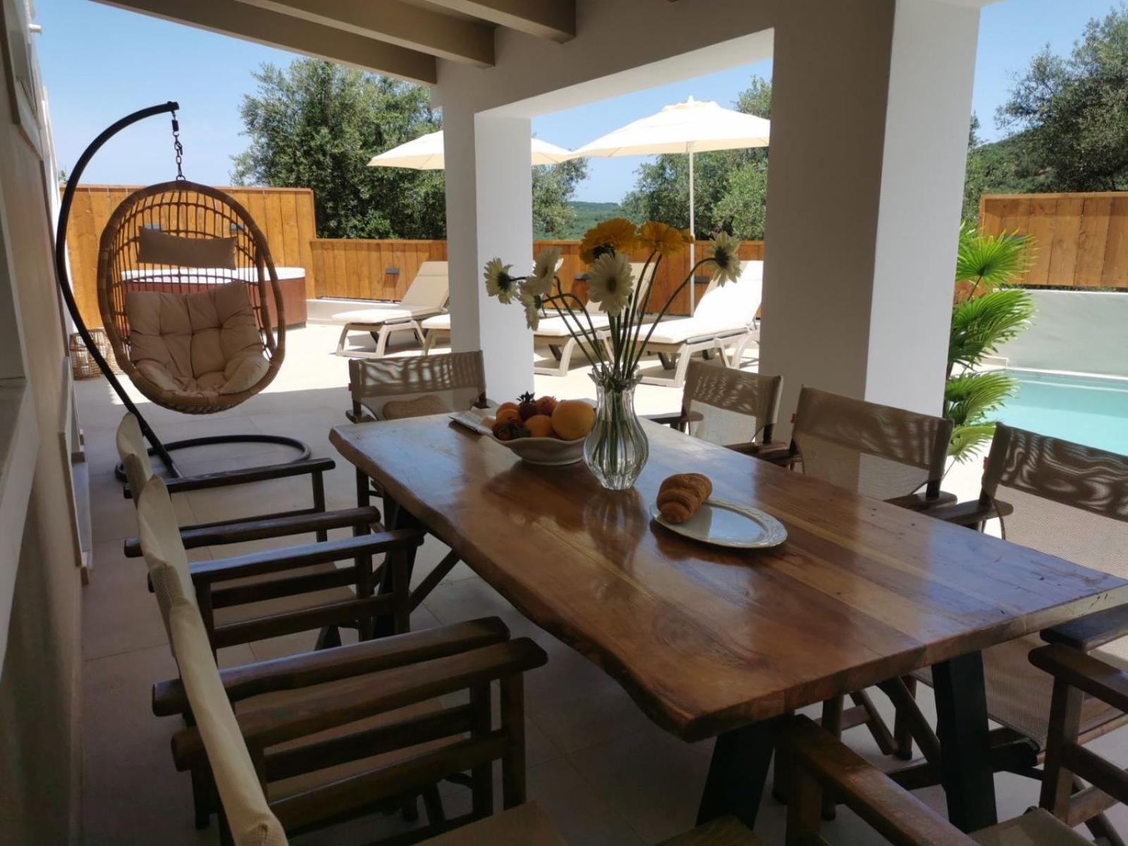 Kato Yerakarion Galadriel Villa With Private Pool & Jacuzzi מראה חיצוני תמונה